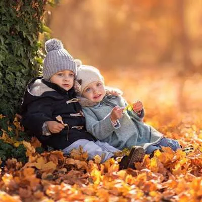 Cute friends DP image for WhatsApp profile